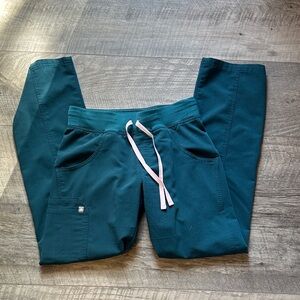 Figs Caribbean Blue Scrub Set